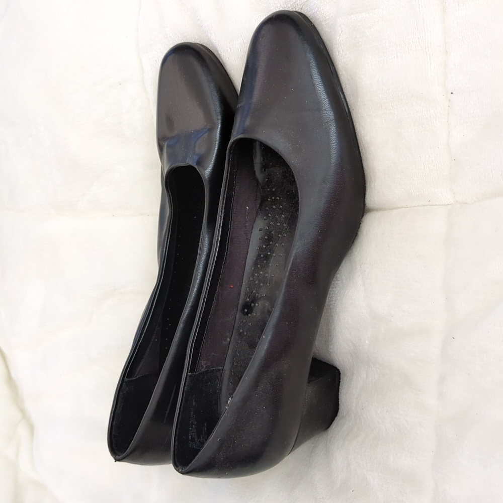 Black Comfort Heels